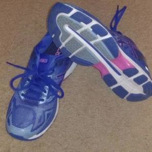 Asics running shoes size 9 1/2